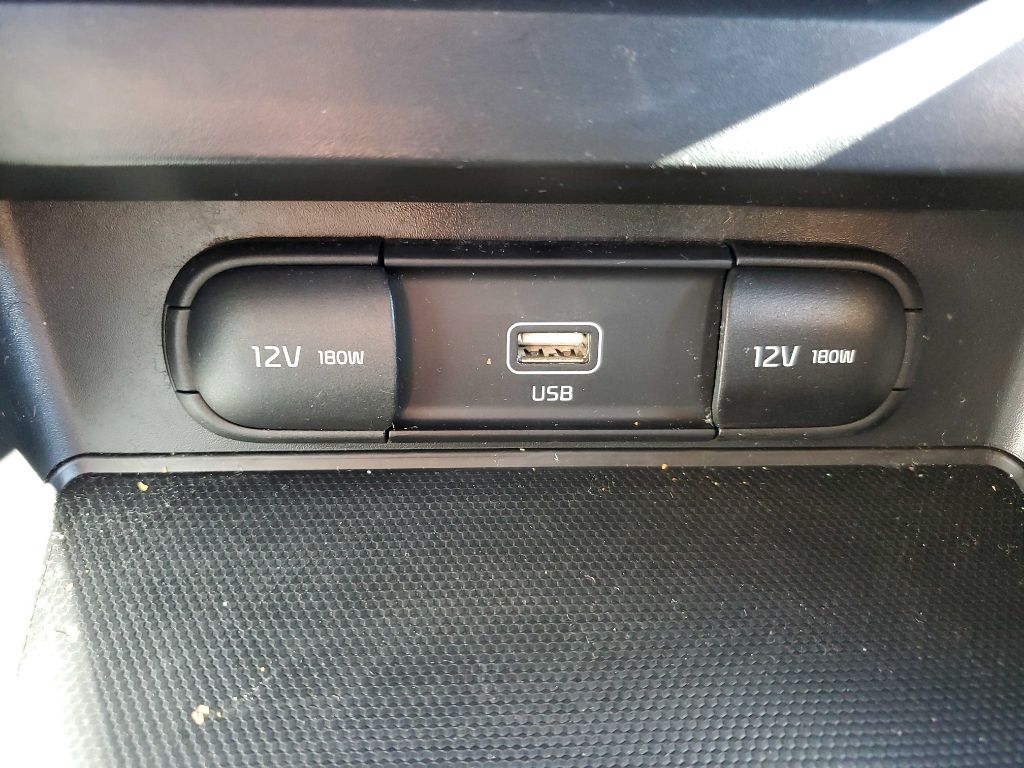 Kia Soul LX CVT 2022