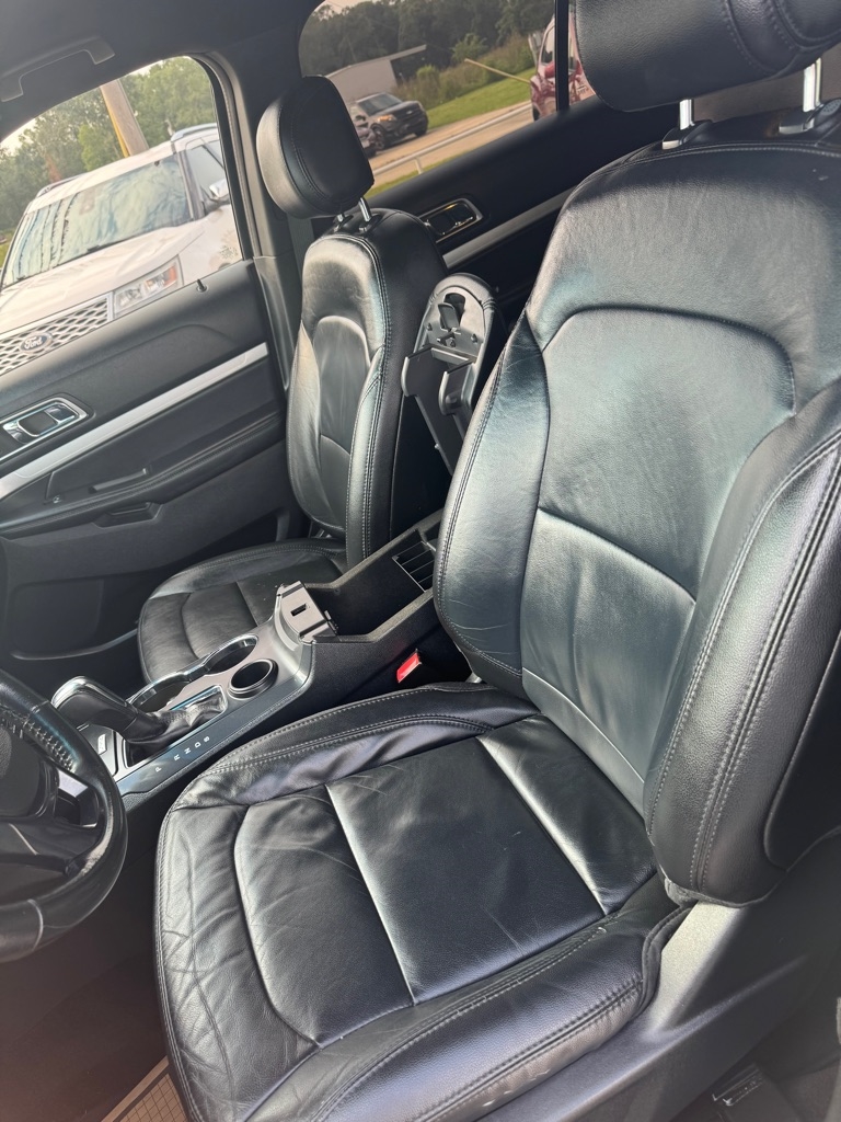 Ford Explorer XLT FWD 2016