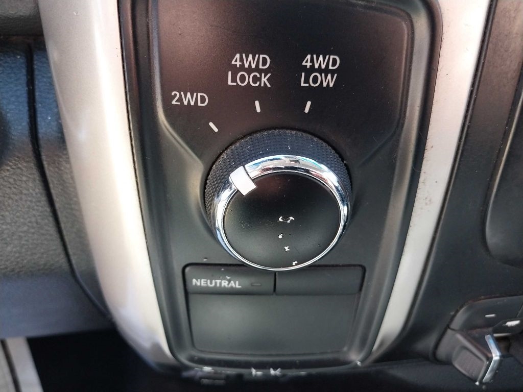 RAM 2500 SLT Crew Cab SWB 4WD 2016