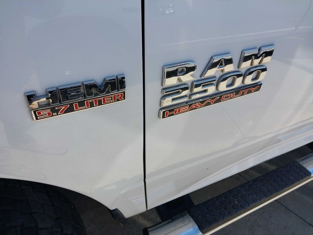 RAM 2500 SLT Crew Cab SWB 4WD 2016