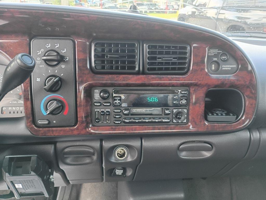 Dodge Ram 2500 Quad Cab Short Bed 2WD 1999