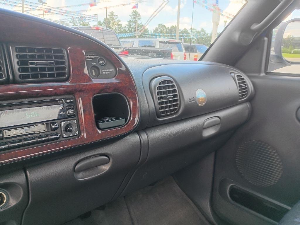Dodge Ram 2500 Quad Cab Short Bed 2WD 1999