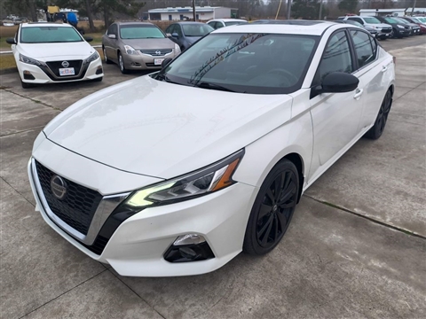 2022 Nissan Altima 2.5 SR