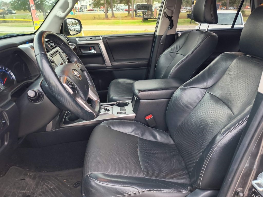 Toyota 4Runner SR5 2WD 2015