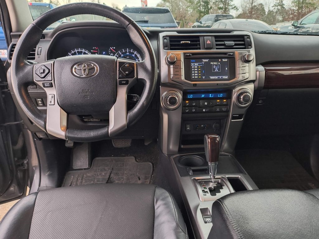 Toyota 4Runner SR5 2WD 2015