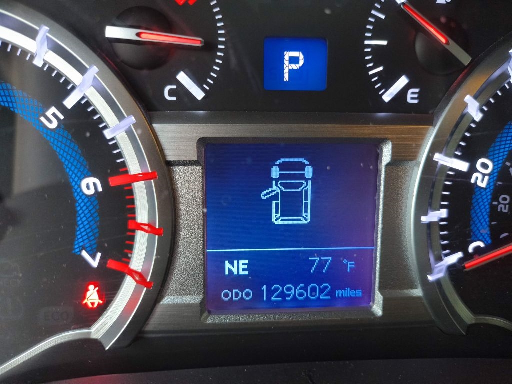 Toyota 4Runner SR5 2WD 2015