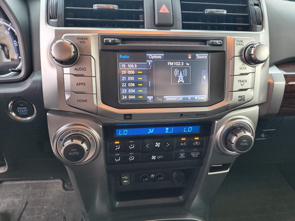 Toyota 4Runner SR5 2WD 2015