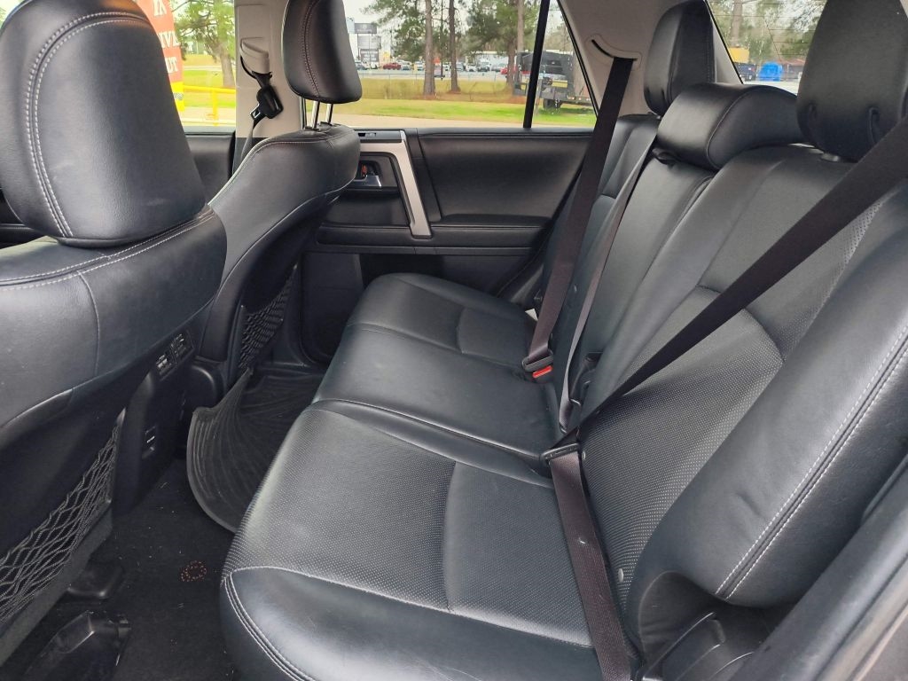 Toyota 4Runner SR5 2WD 2015