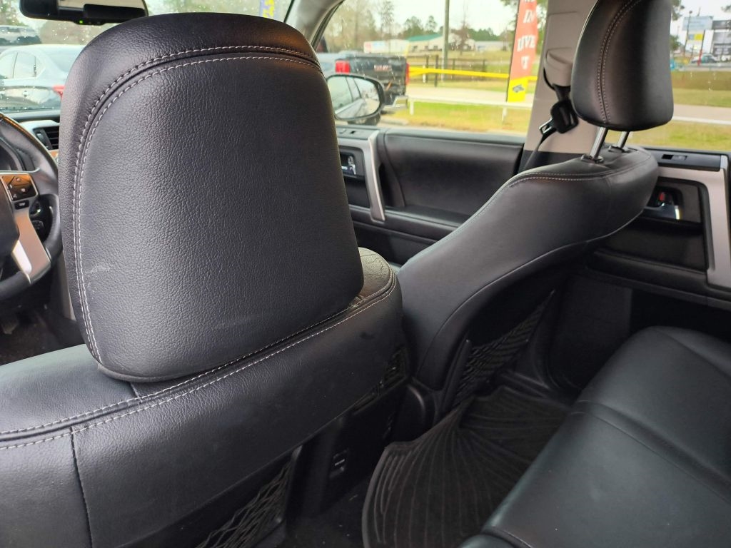 Toyota 4Runner SR5 2WD 2015