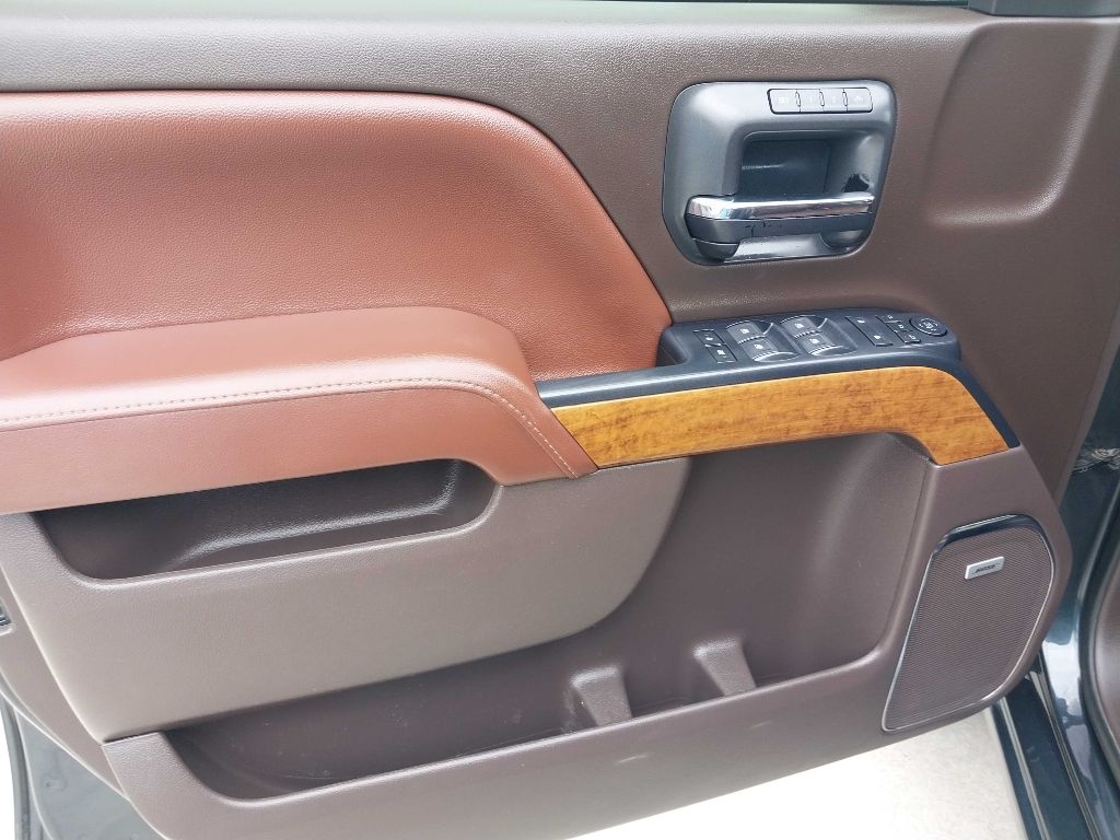 Chevrolet Silverado 1500 High Country Crew Cab Long Box 2WD 2018