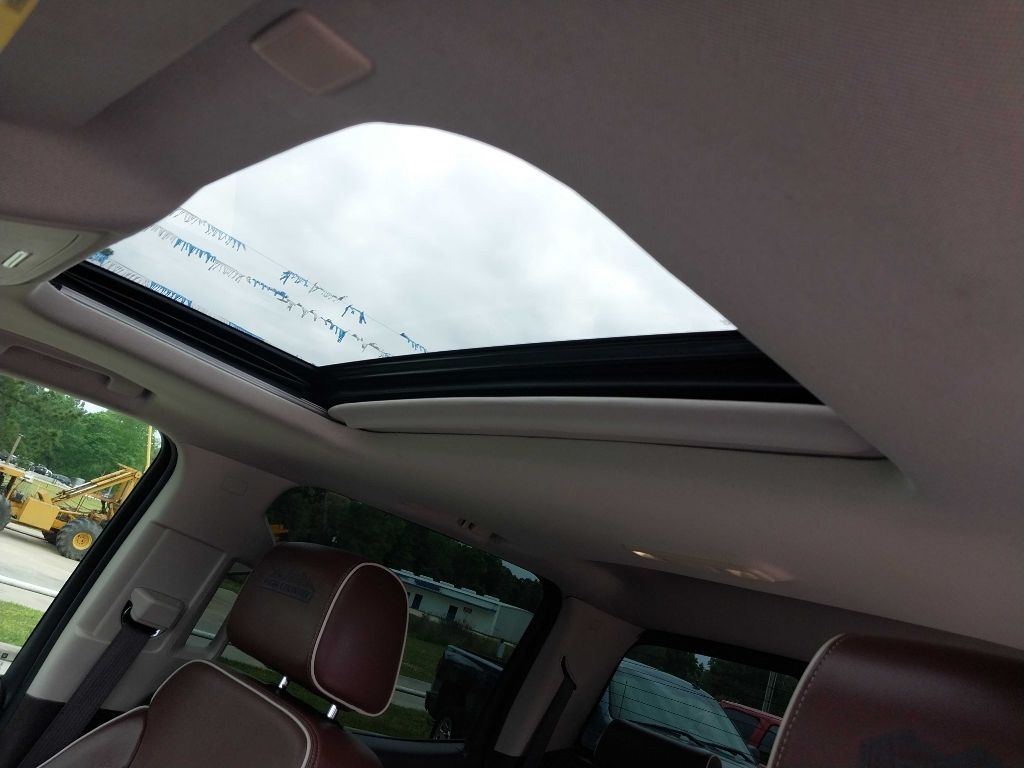 Chevrolet Silverado 1500 High Country Crew Cab Long Box 2WD 2018