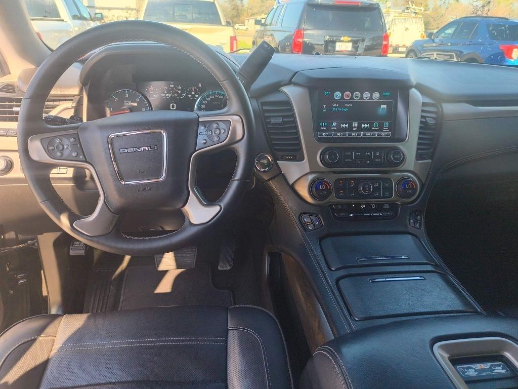 GMC Yukon Denali 4WD 2018