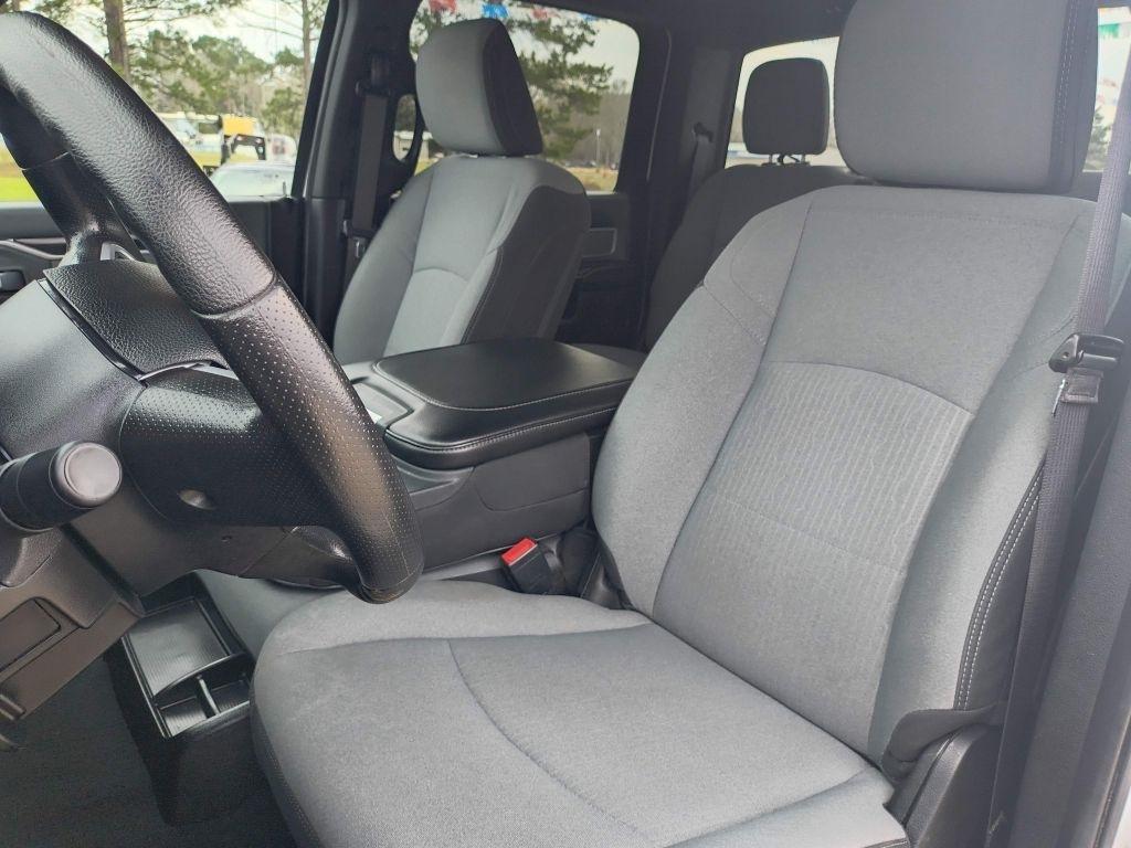 RAM 2500 Tradesman Crew Cab SWB 4WD 2022