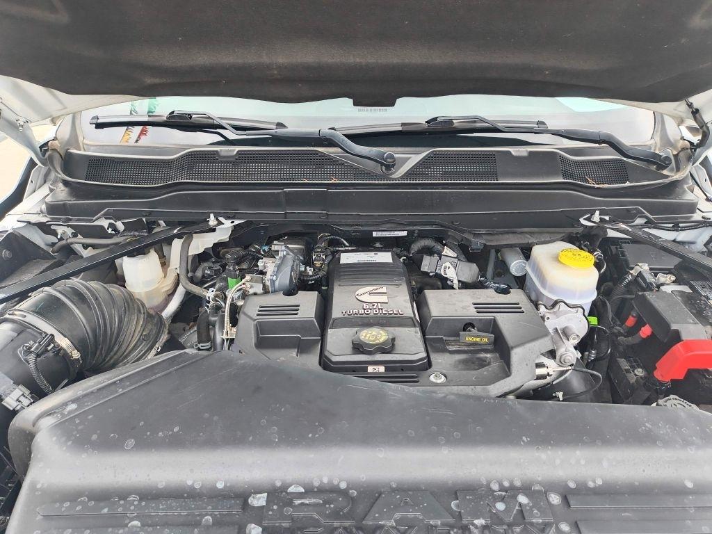 RAM 2500 Tradesman Crew Cab SWB 4WD 2022