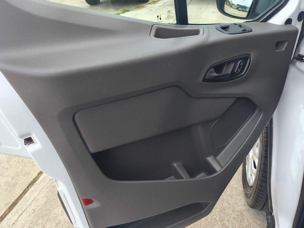 Ford Transit 350 Wagon Low Roof XL w/Sliding Pass. 148-in. WB 2024