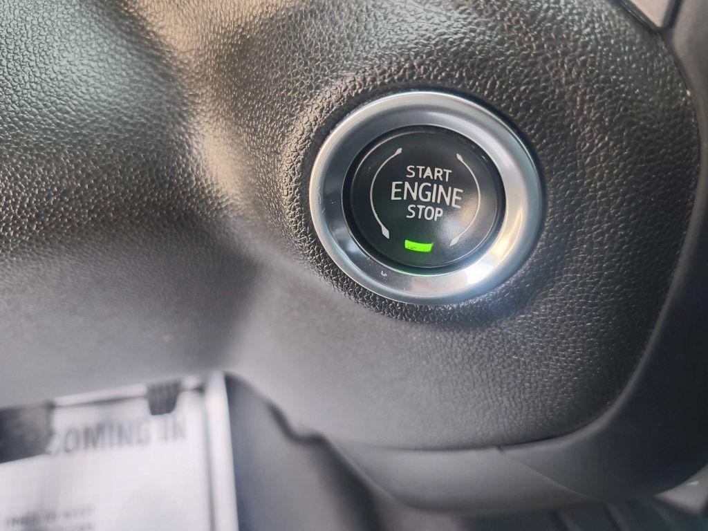 Chevrolet Silverado 1500 LT Crew Cab 2WD 2020