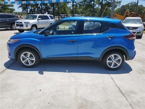 2022 Nissan Kicks S