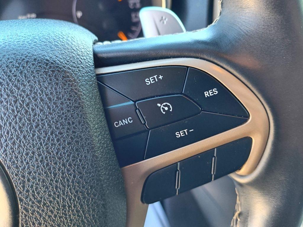 Jeep Grand Cherokee Overland 2WD 2017