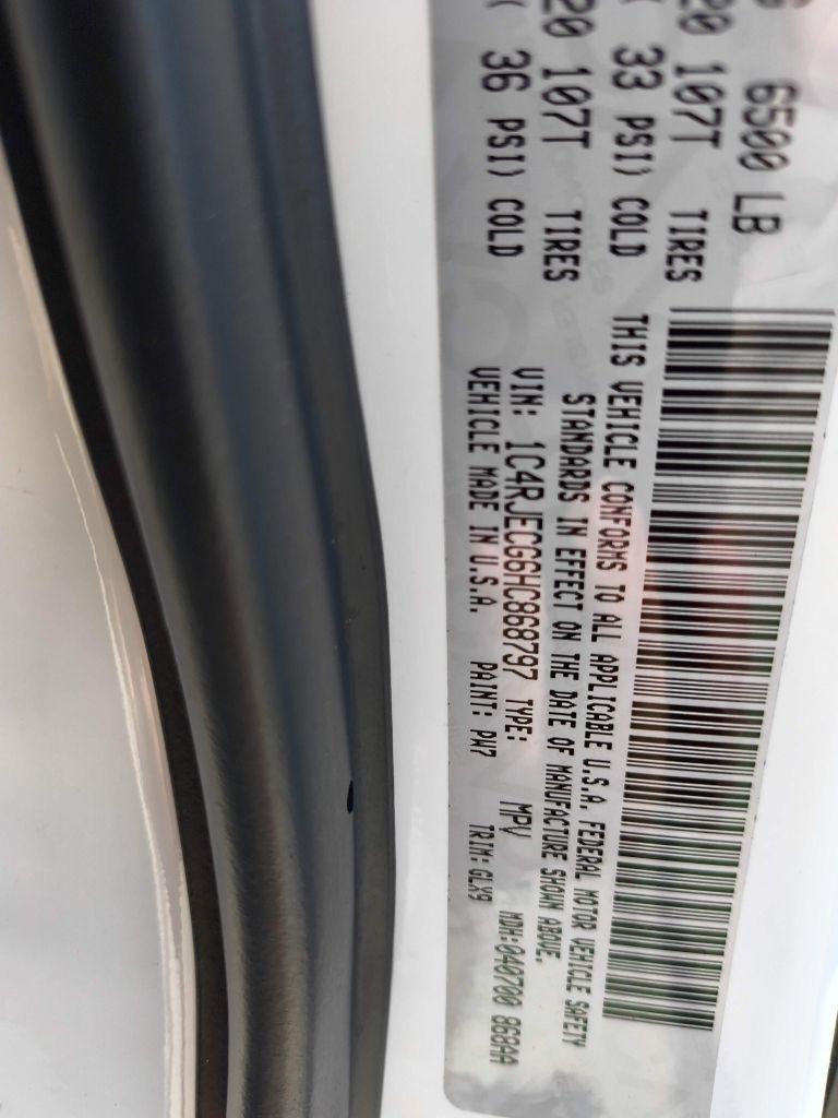 Jeep Grand Cherokee Overland 2WD 2017