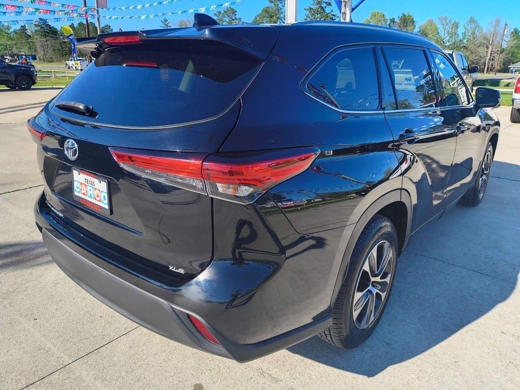 Toyota Highlander  2021