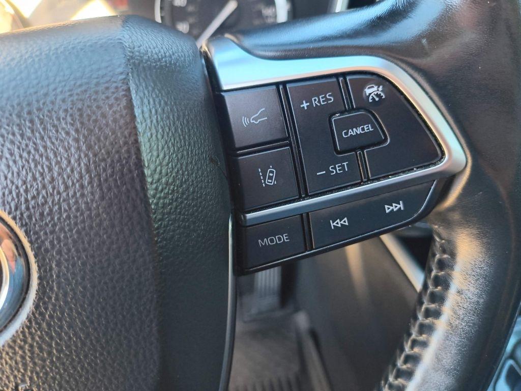 Toyota Highlander  2021