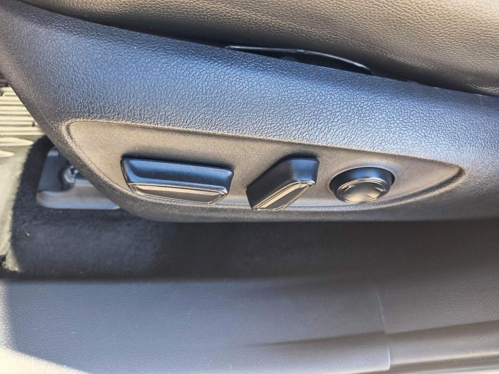 Toyota Highlander XLE FWD V6 2021