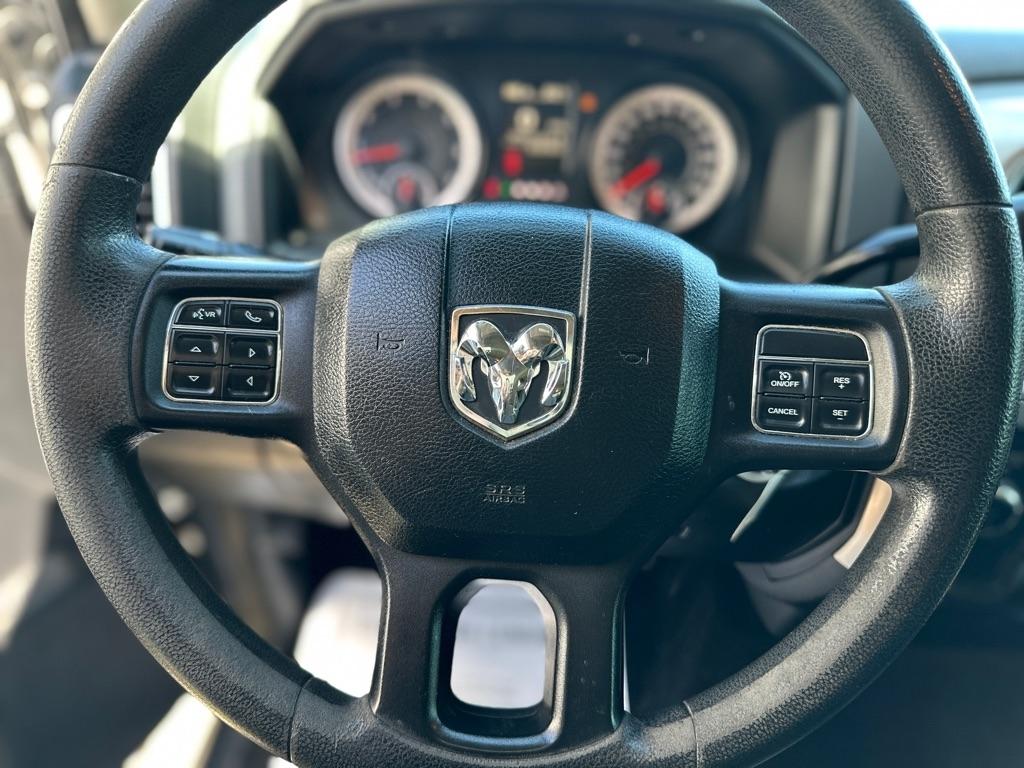 RAM 2500 SLT Crew Cab SWB 4WD 2016