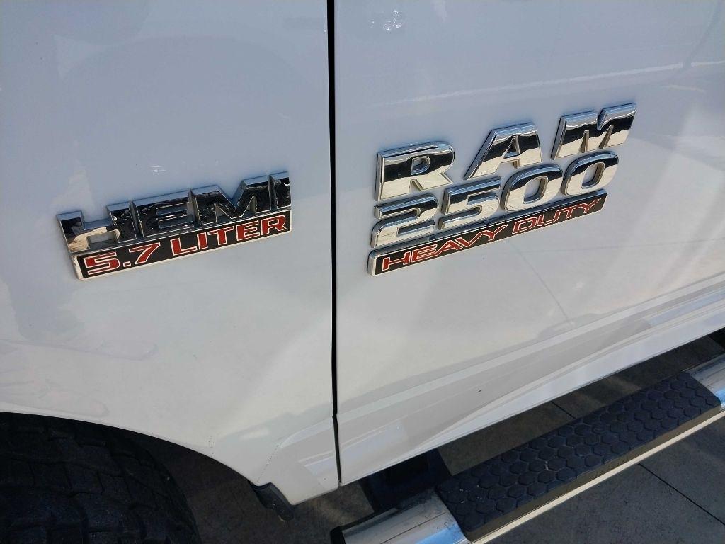 RAM 2500 SLT Crew Cab SWB 4WD 2016