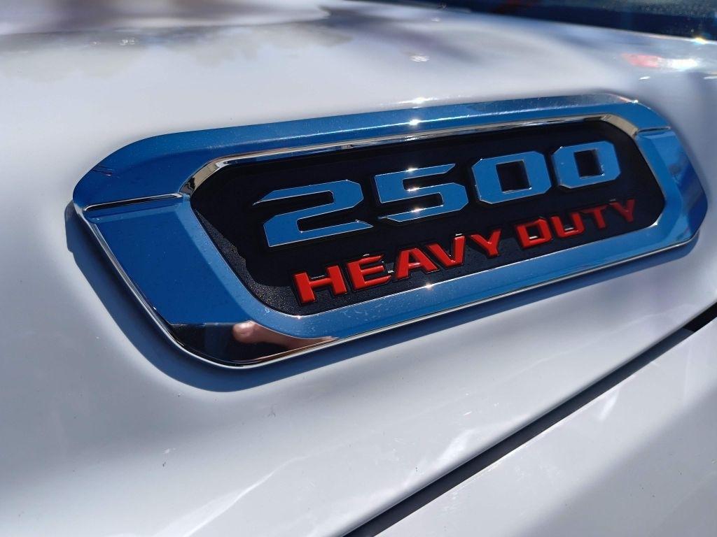 RAM 2500 Laramie Crew Cab SWB 4WD 2023