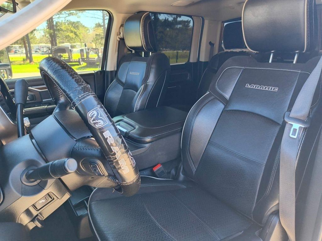 RAM 2500 Laramie Crew Cab SWB 4WD 2023