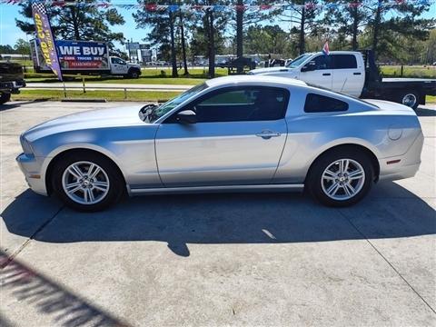 2014 Ford Mustang V6 Coupe