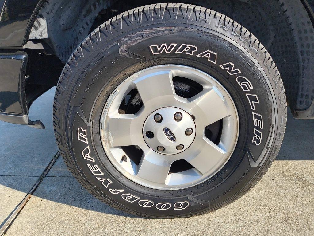 Ford F-150 STX Flareside 2WD 2005