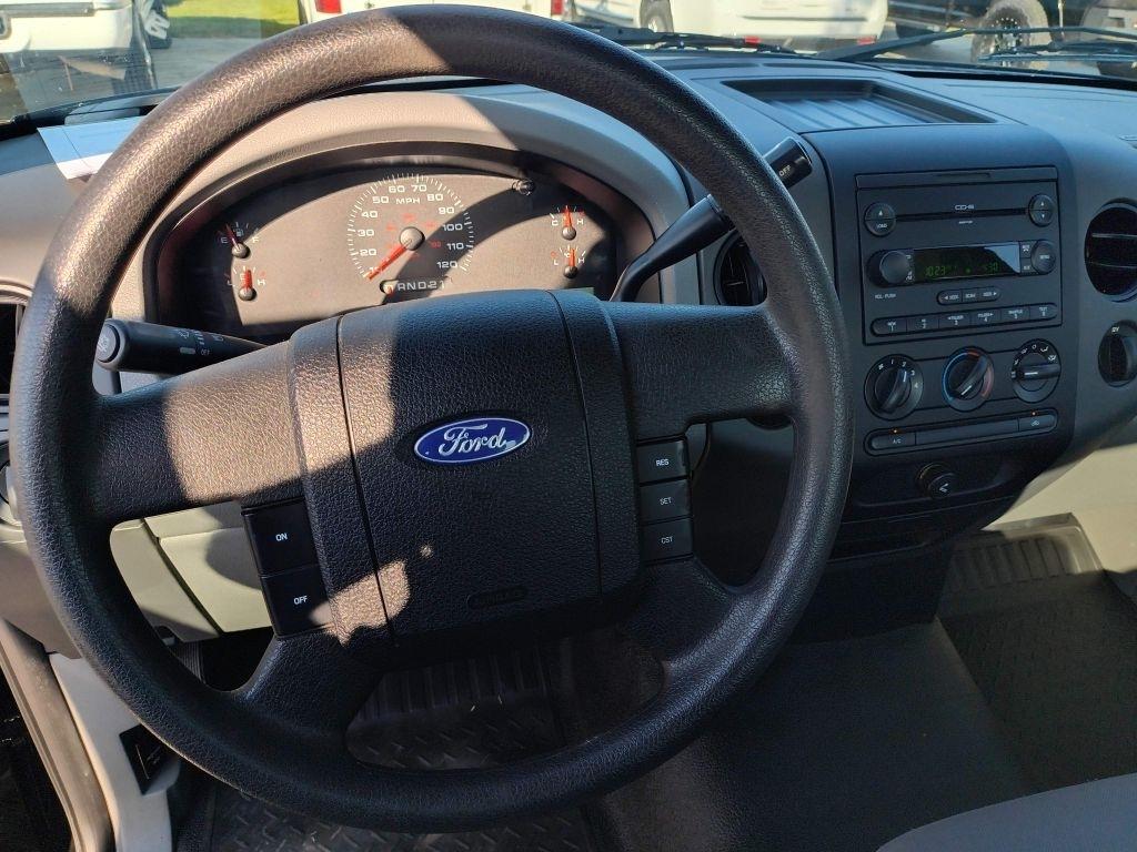 Ford F-150 STX Flareside 2WD 2005