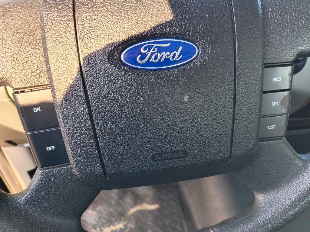 Ford F-150 STX Flareside 2WD 2005