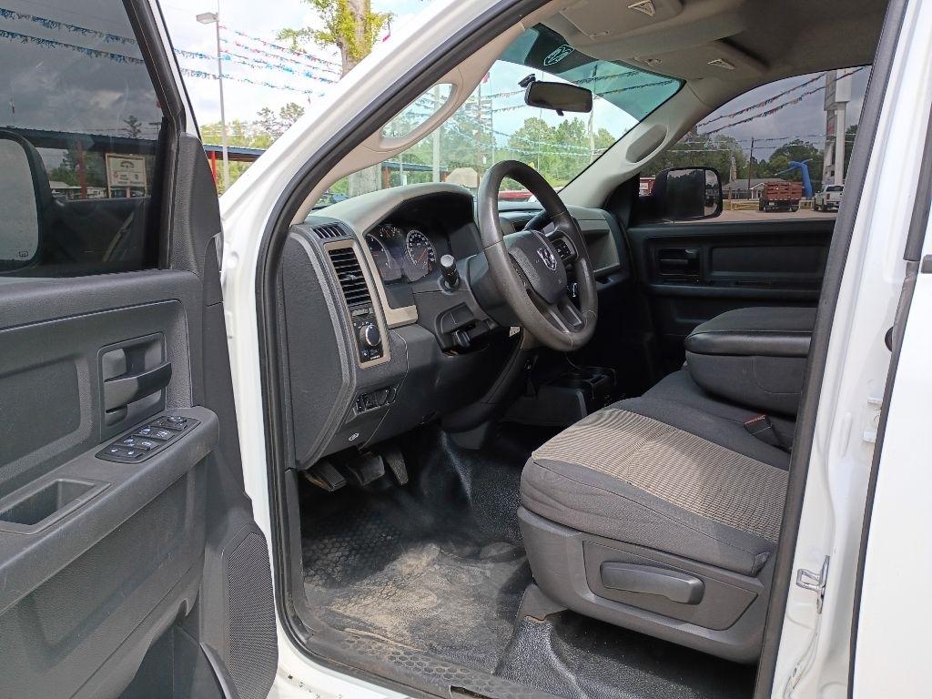 RAM 3500 ST Crew Cab LWB 4WD DRW 2012