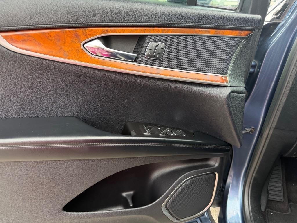 Lincoln Nautilus Select 2019