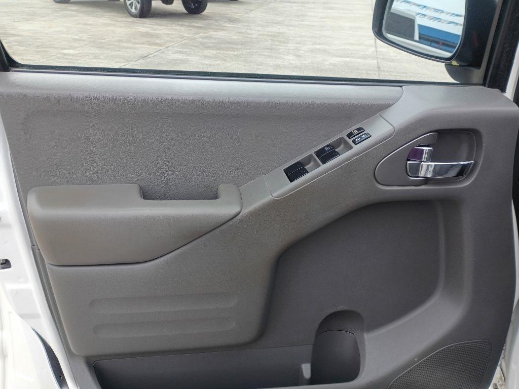 Nissan Frontier S Crew Cab 6MT 2WD 2019