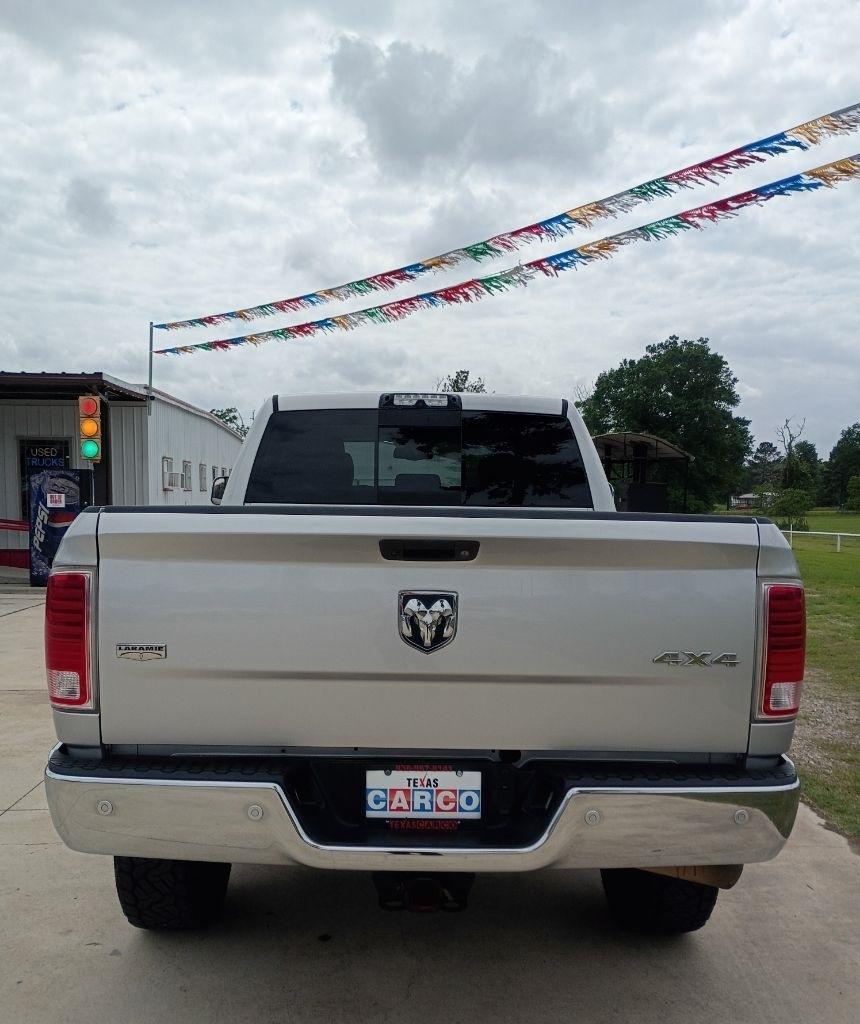 RAM 2500 Laramie Crew Cab SWB 4WD 2016