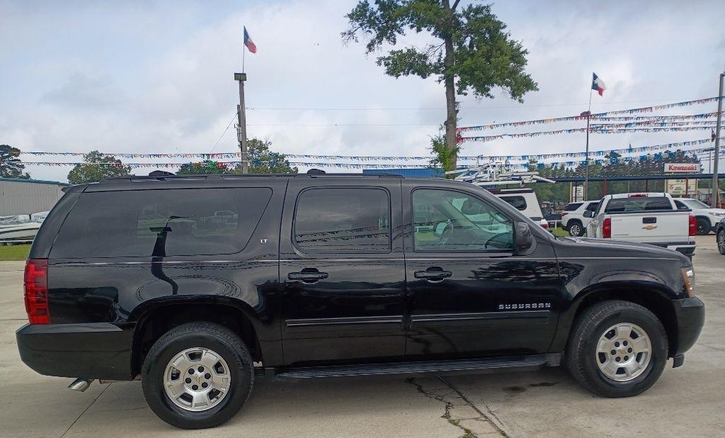 Chevrolet Suburban LT 1500 2WD 2013
