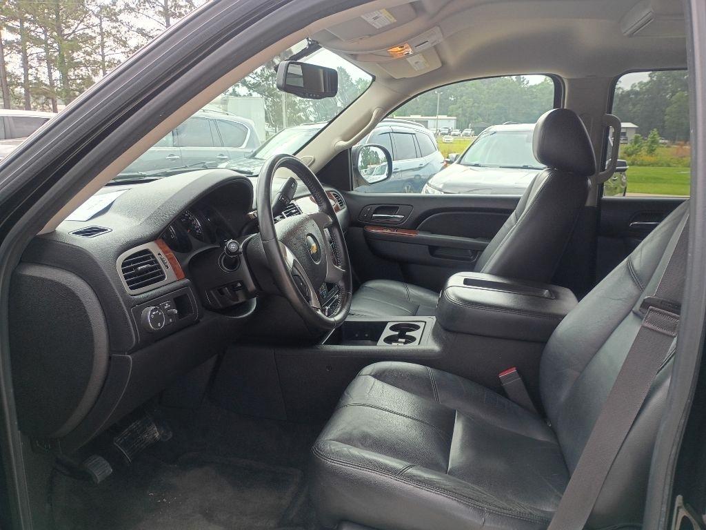 Chevrolet Suburban LT 1500 2WD 2013