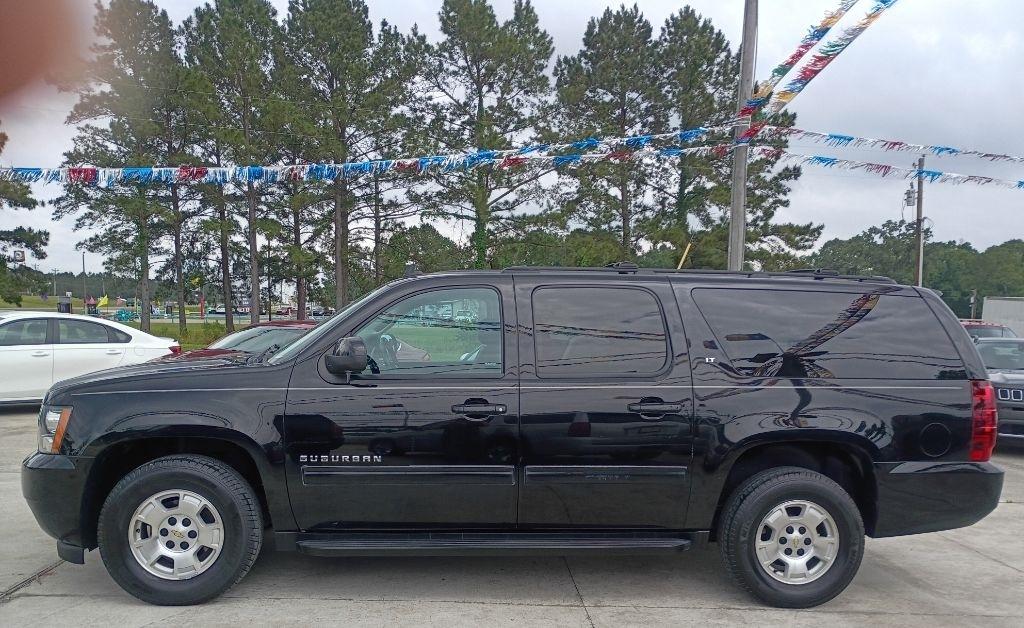 Chevrolet Suburban LT 1500 2WD 2013