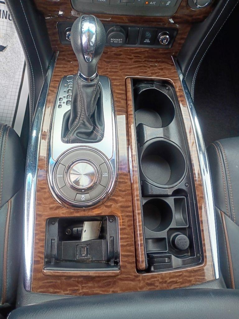 Nissan Armada SV 2WD 2017