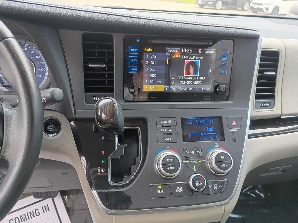 Toyota Sienna XLE FWD 8-Passenger V6 2016