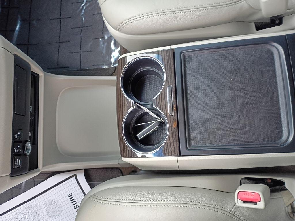 Toyota Sienna XLE FWD 8-Passenger V6 2016