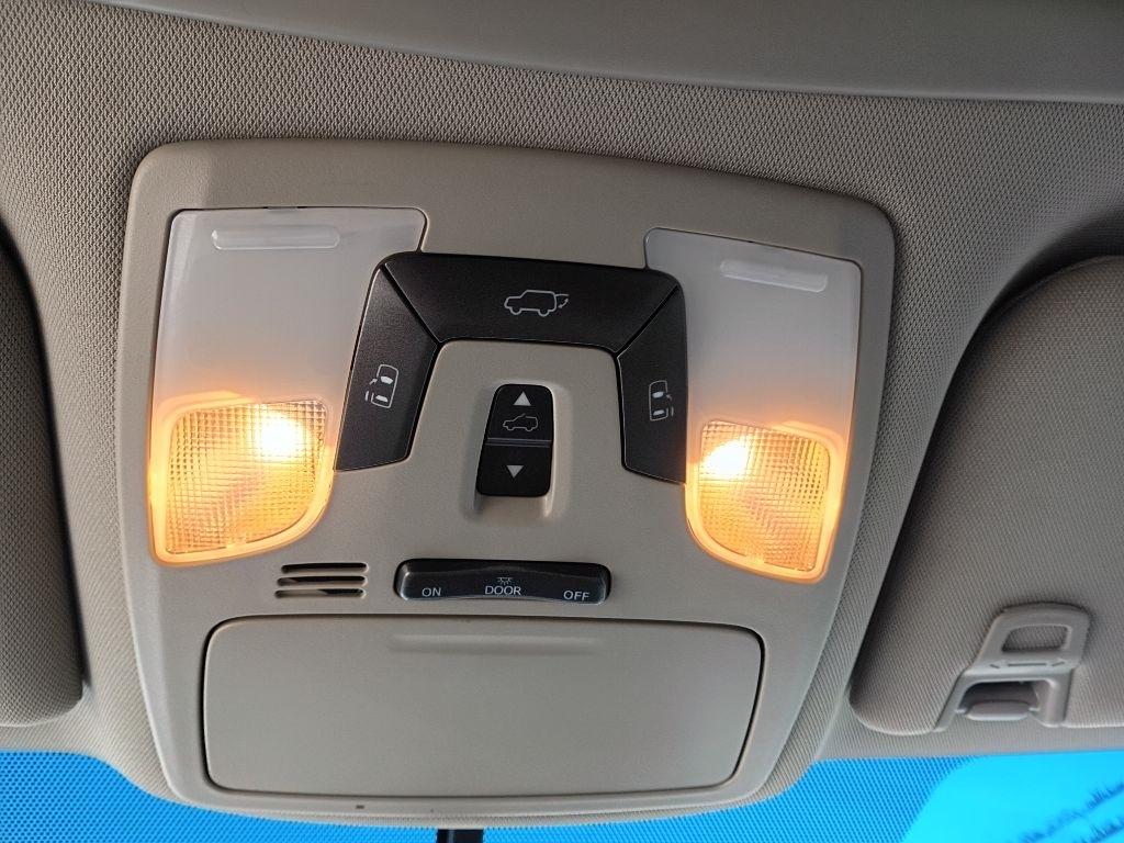Toyota Sienna XLE FWD 8-Passenger V6 2016