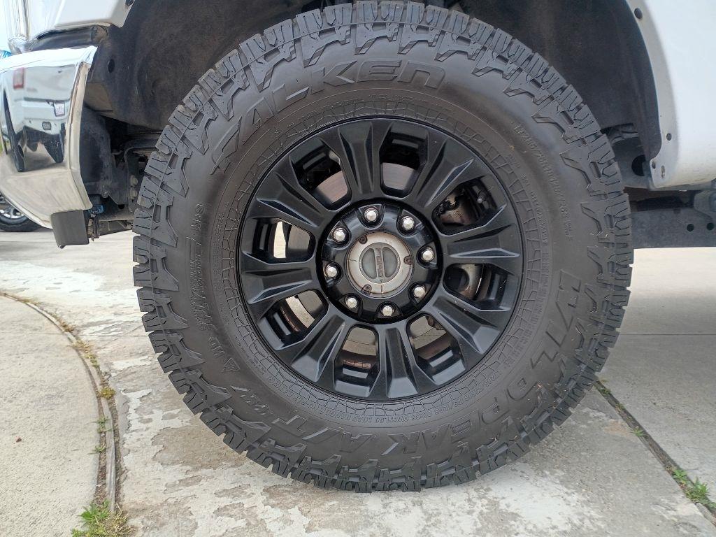 Ford F-250 SD Platinum Crew Cab 4WD 2020