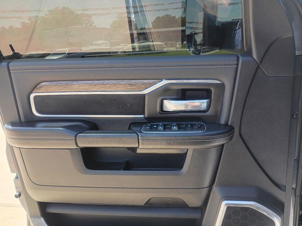 RAM 2500 Laramie Crew Cab SWB 4WD 2021