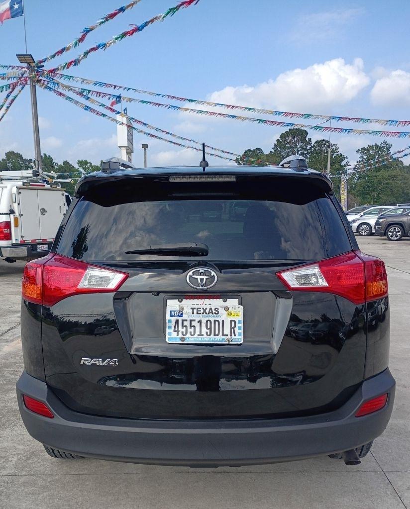 Toyota RAV4 LE FWD 2013