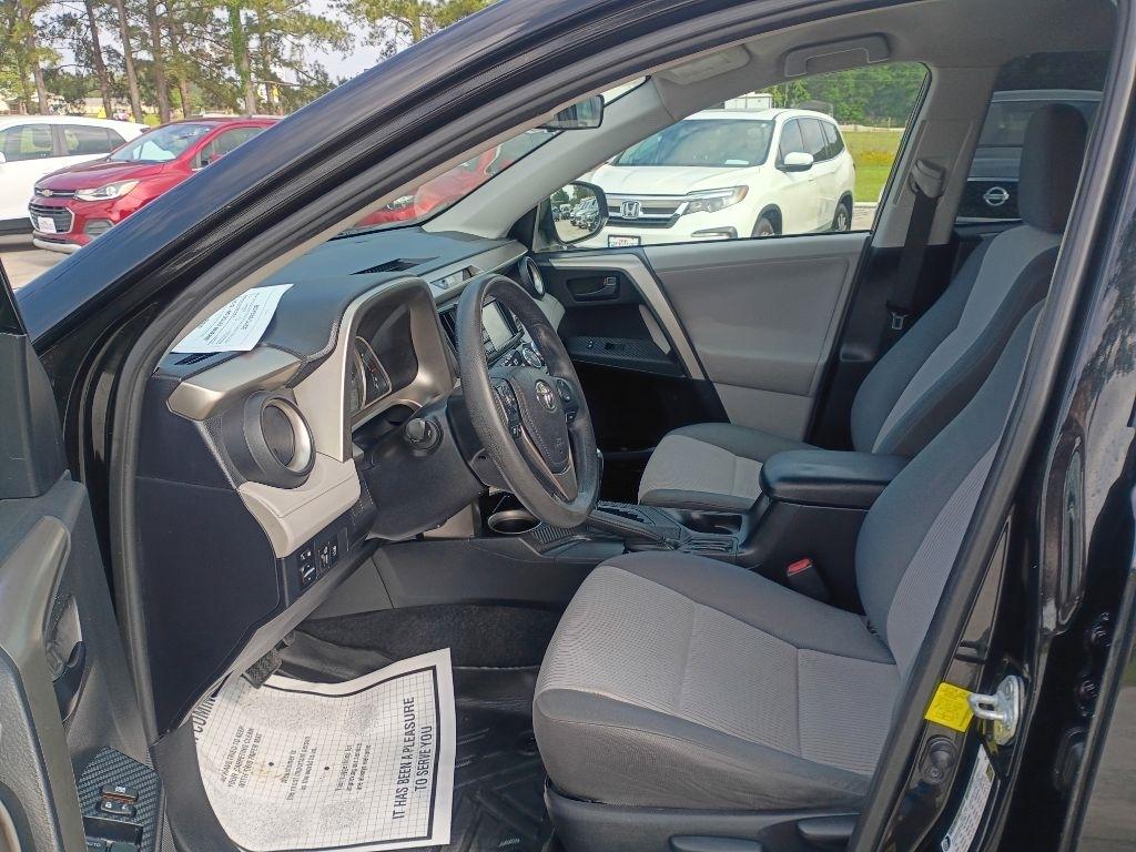 Toyota RAV4 LE FWD 2013