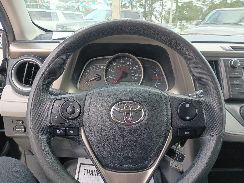 Toyota RAV4 LE FWD 2013